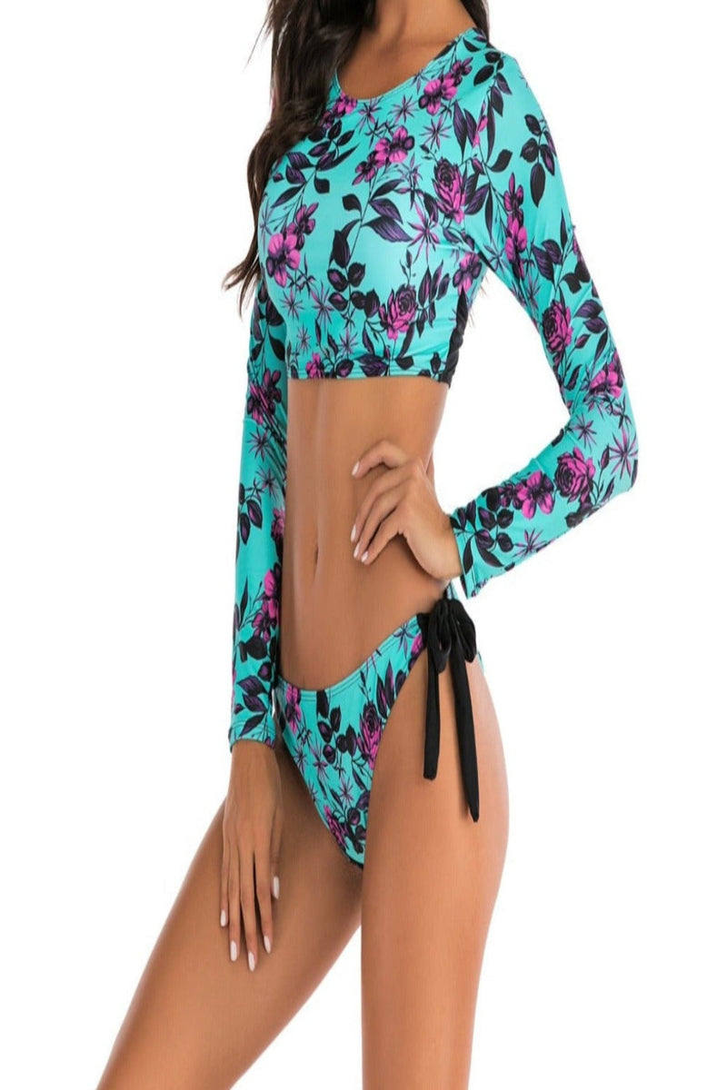 Bikini Damen Surfer – Floral, sportlich &amp; sommerleicht von vorne