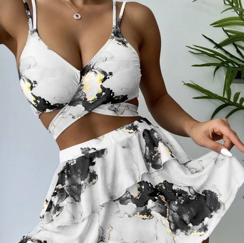 Damen-Bikini-Set dreiteilig mit Rock marmoriert schwarz